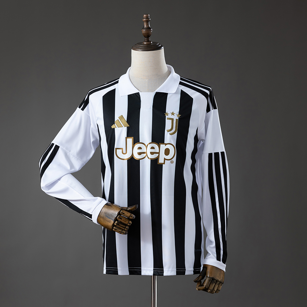 Juventus 26/27 Home Long Sleeved Jersey