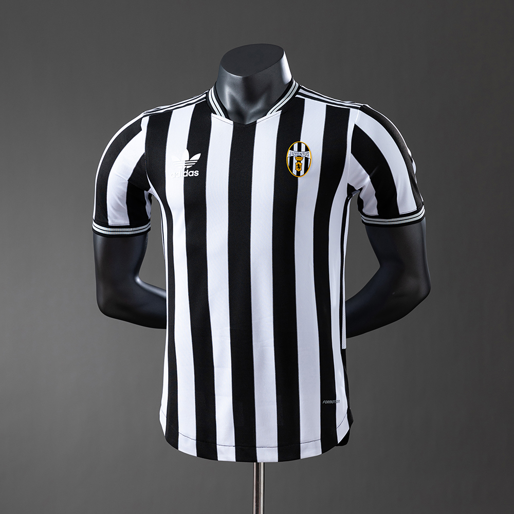 Juventus 24/25 Retro Special Edition Player Version Jersey