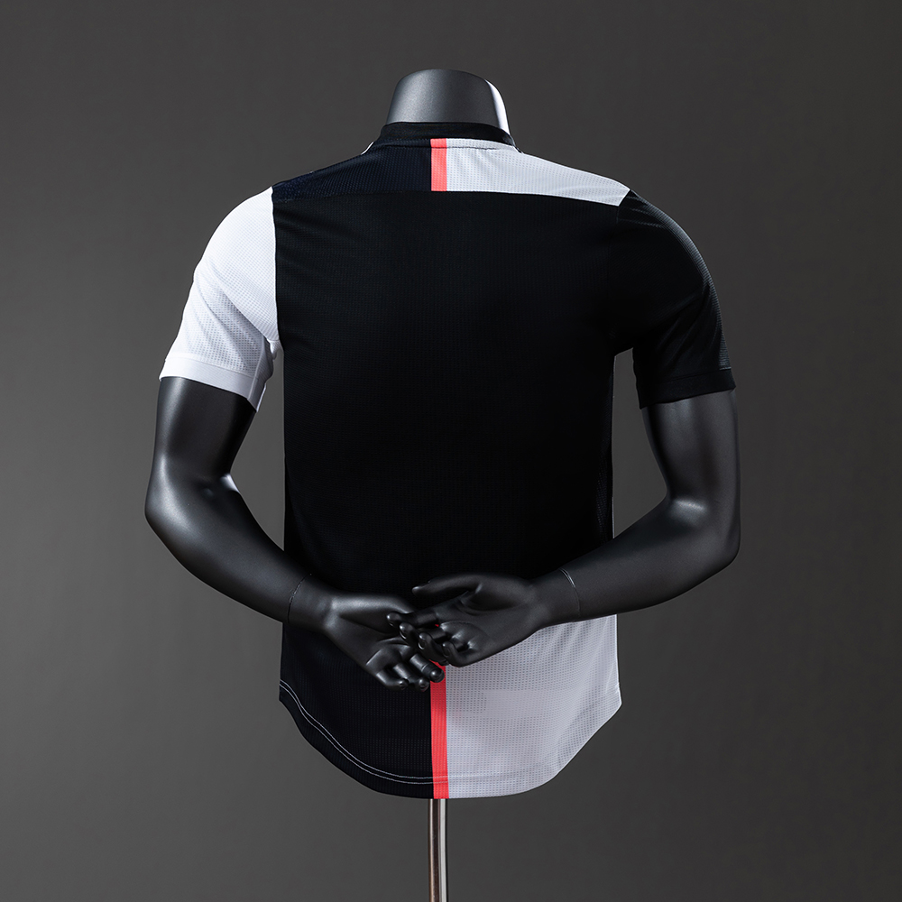 Juventus 19/20 Home Player Version Retro Jersey Foto 2