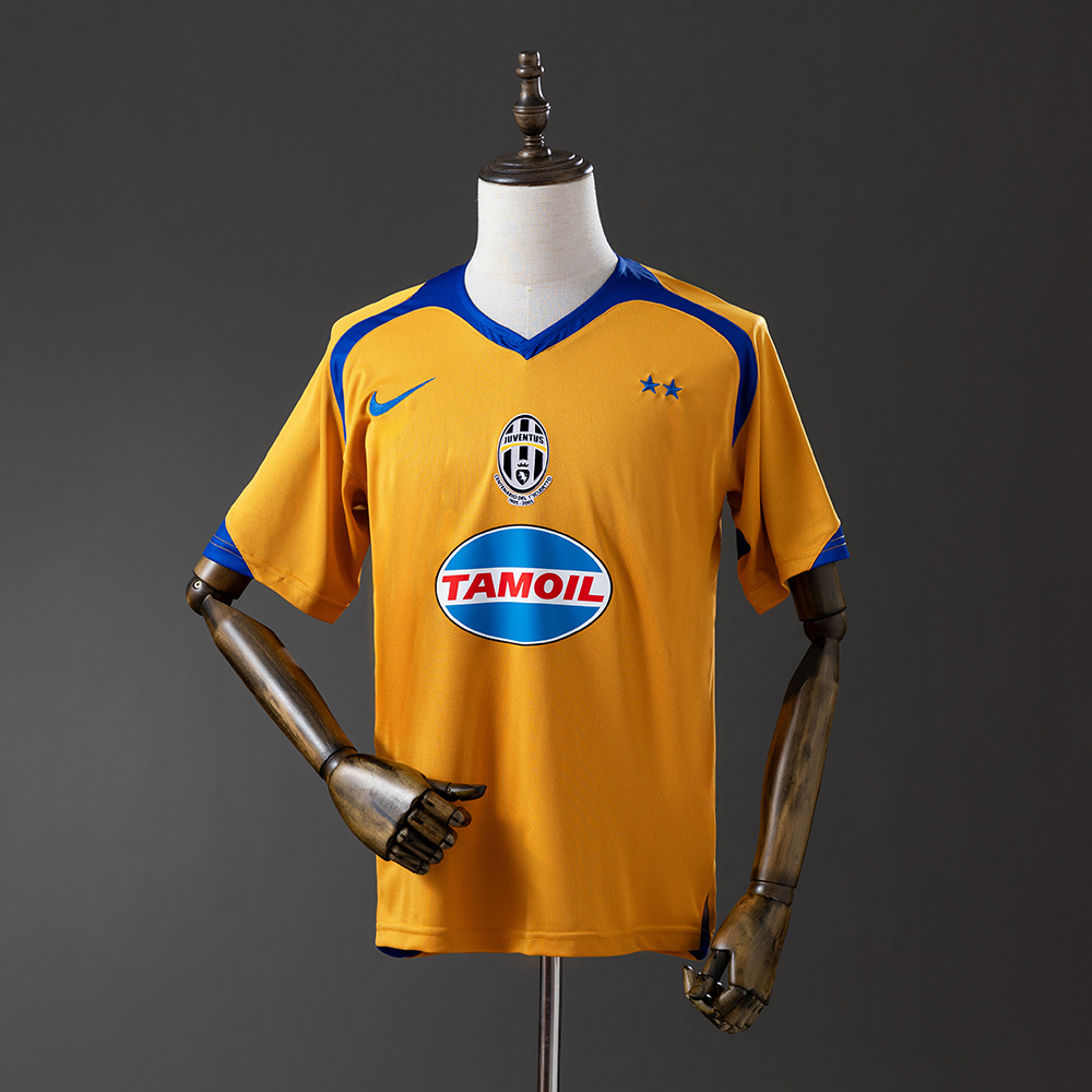 Juventus 05/06 Third Away Retro Jersey