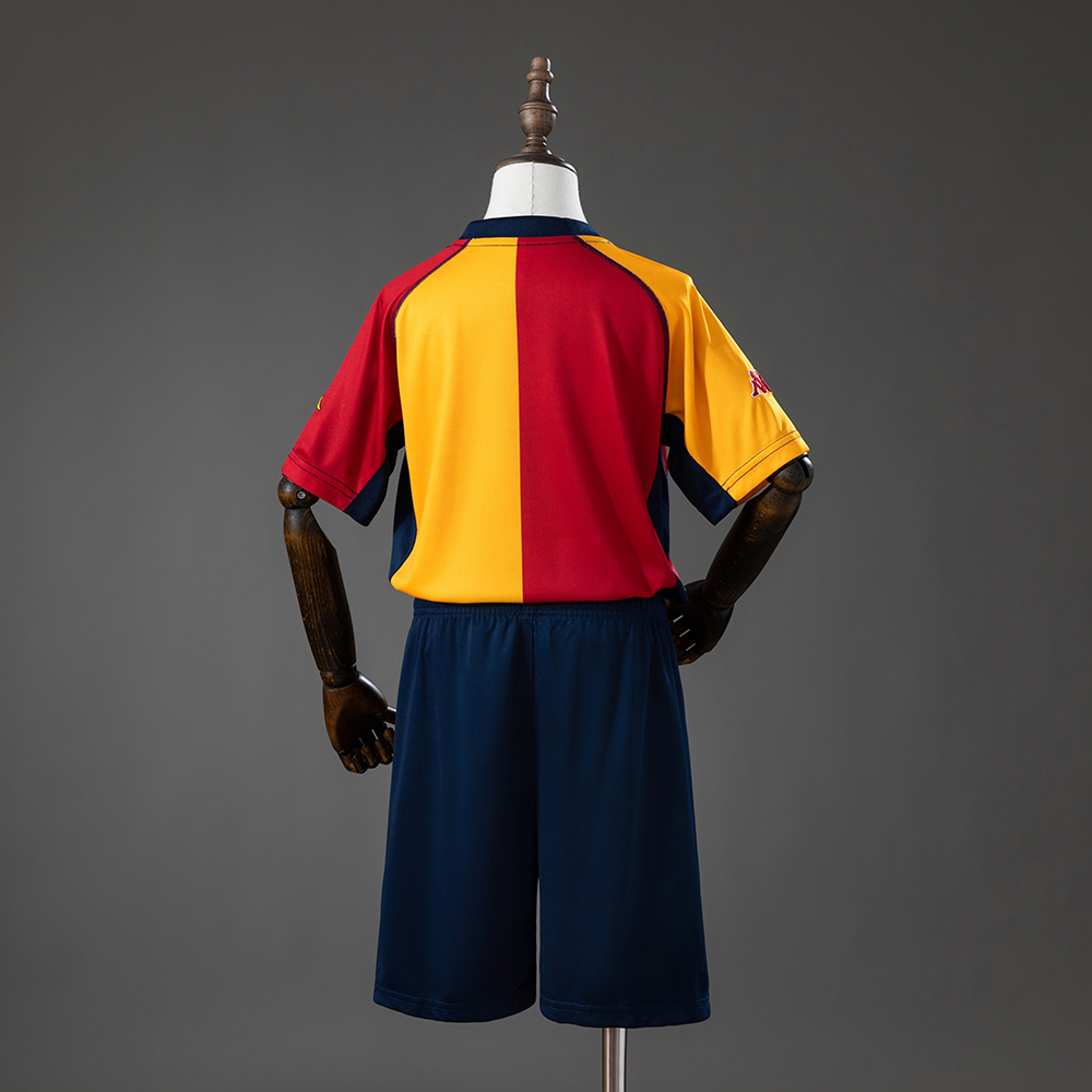 Roma 00/01 Champion Edition Retro Kids Kit Jersey Foto 2