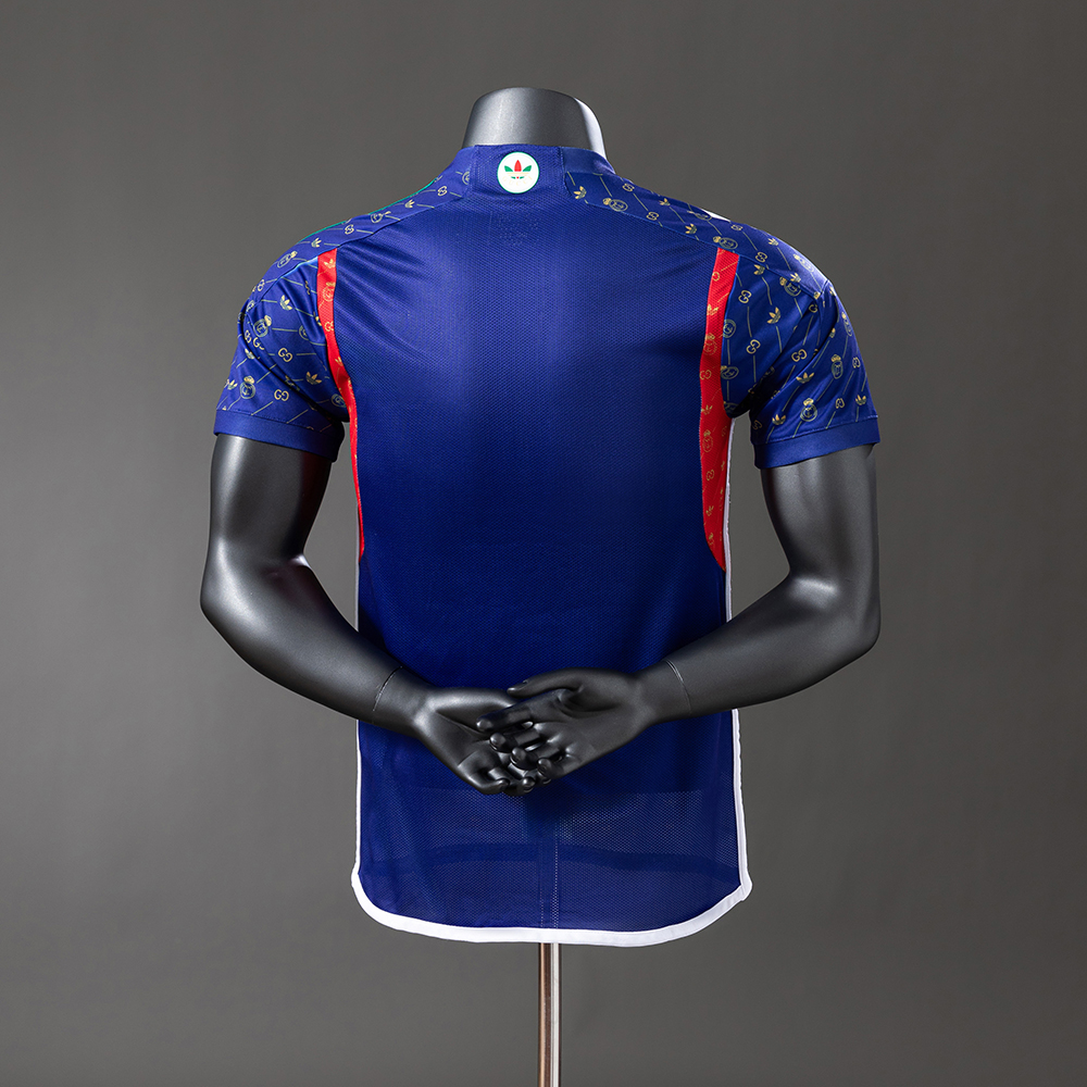 Real Madrid 25/26 Co-branded Player Version Jersey Foto 2