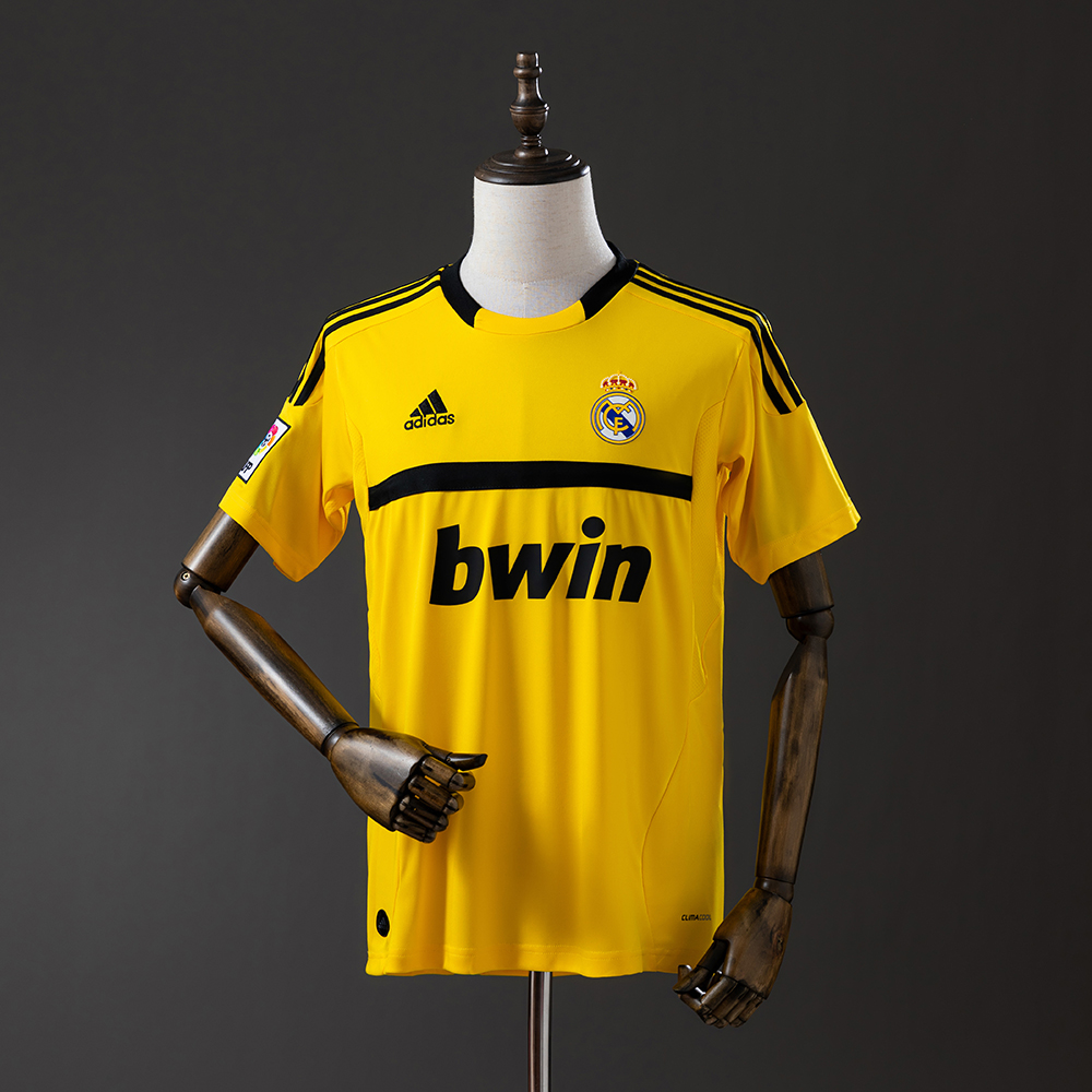 Real Madrid 11/12 Yellow Goalkeeper Retro Jersey
