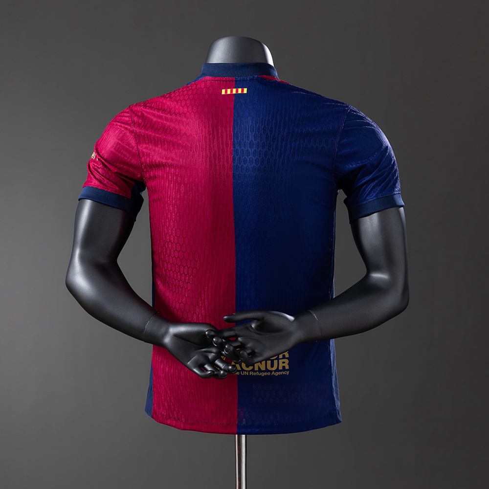 Barcelona 24/25 Home x Travis Scott Player Version Jersey Foto 2