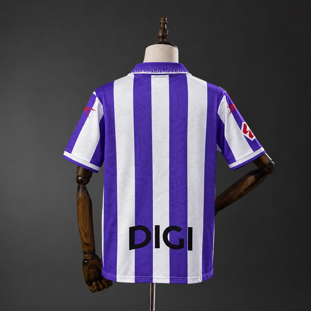 Real Valladolid 26/27 Home Jersey Foto 2