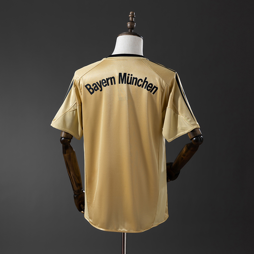Bayern Munich 04/05 Away Retro Jersey Foto 2