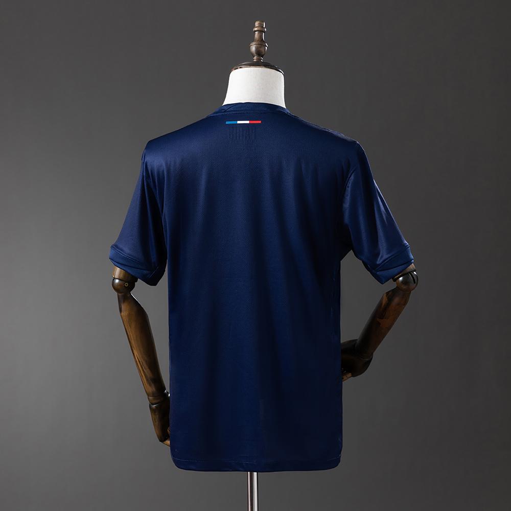 PSG 24/25 home Jersey Foto 2