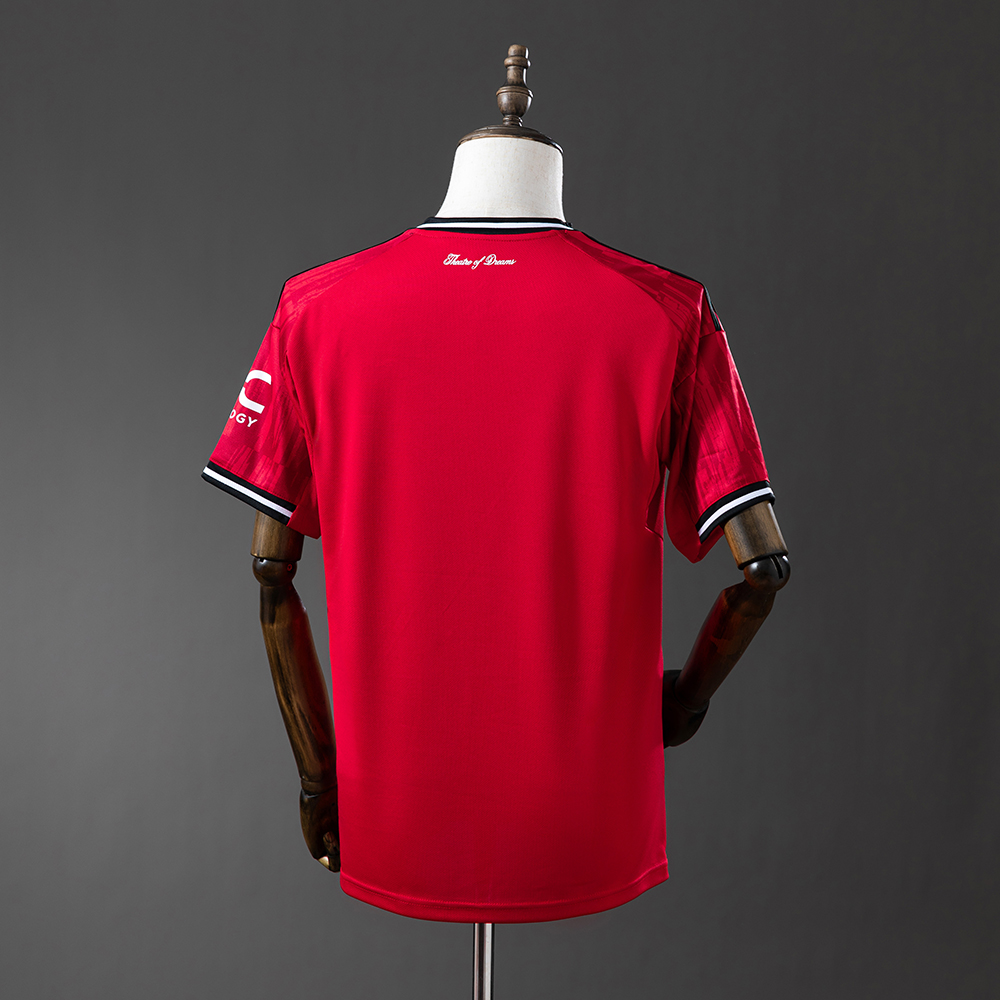 Manchester United 25/26 Home Jersey Foto 2
