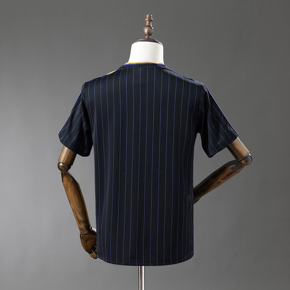 Manchester United 25/26 Retro Style Jersey Foto 2