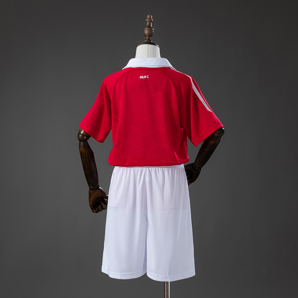 Manchester United 10/11 Home Retro Kids Kit Jersey Foto 2