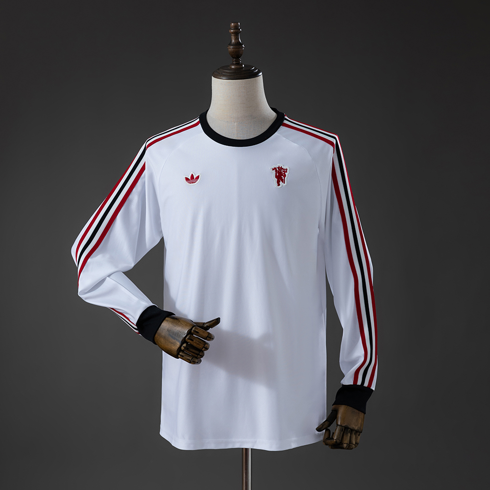 Manchester United Terrace Icons Long Sleeve T-Shirt White