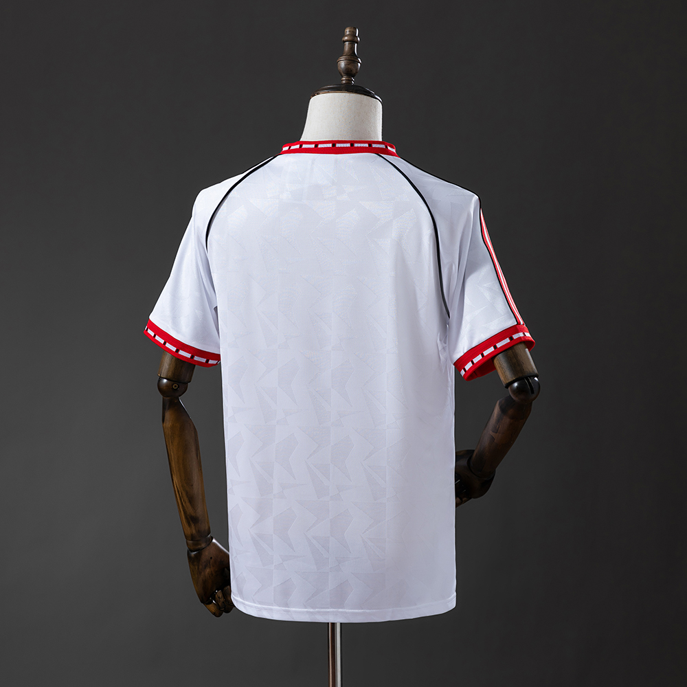 Manchester United 1991 Away （Relaunch）Retro Jersey Foto 2