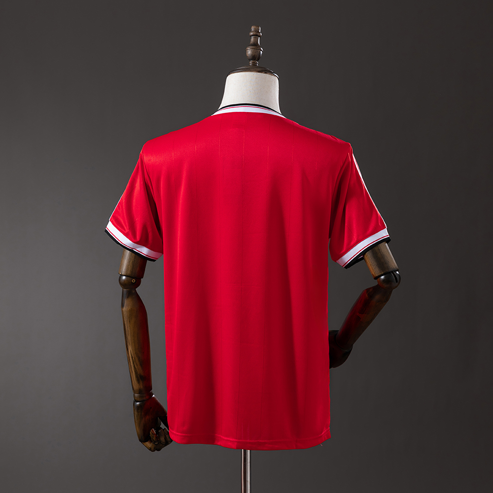 Manchester United 1984 Home Retro Jersey Foto 2