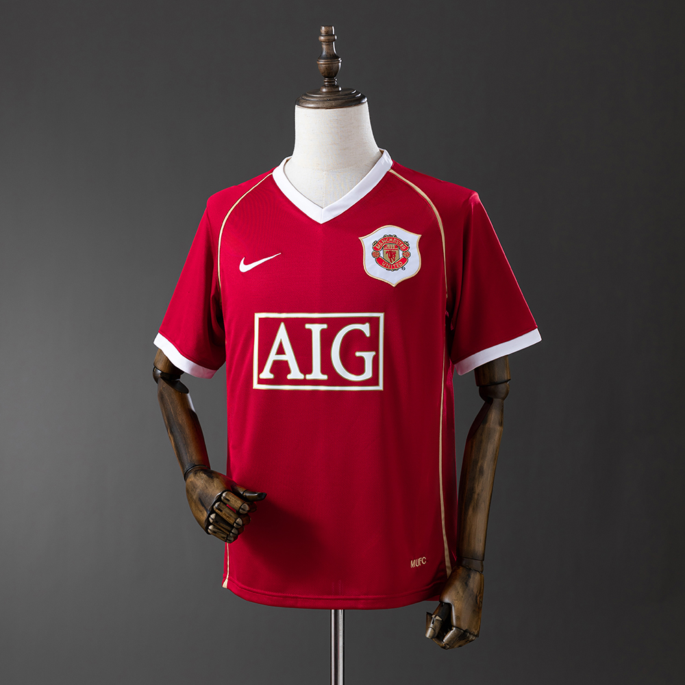 Manchester United 06/07 Home Retro Jersey
