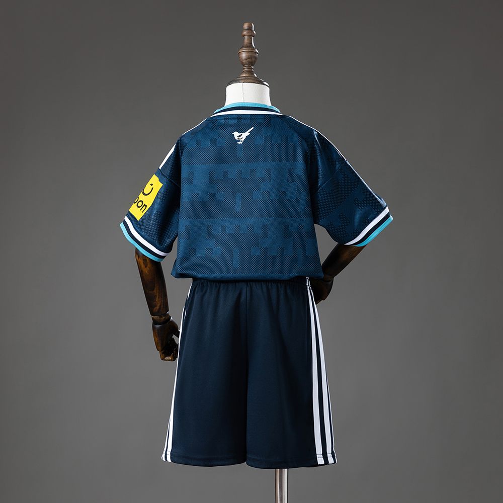 Newcastle United 26/27 Away Kids kit Foto 2