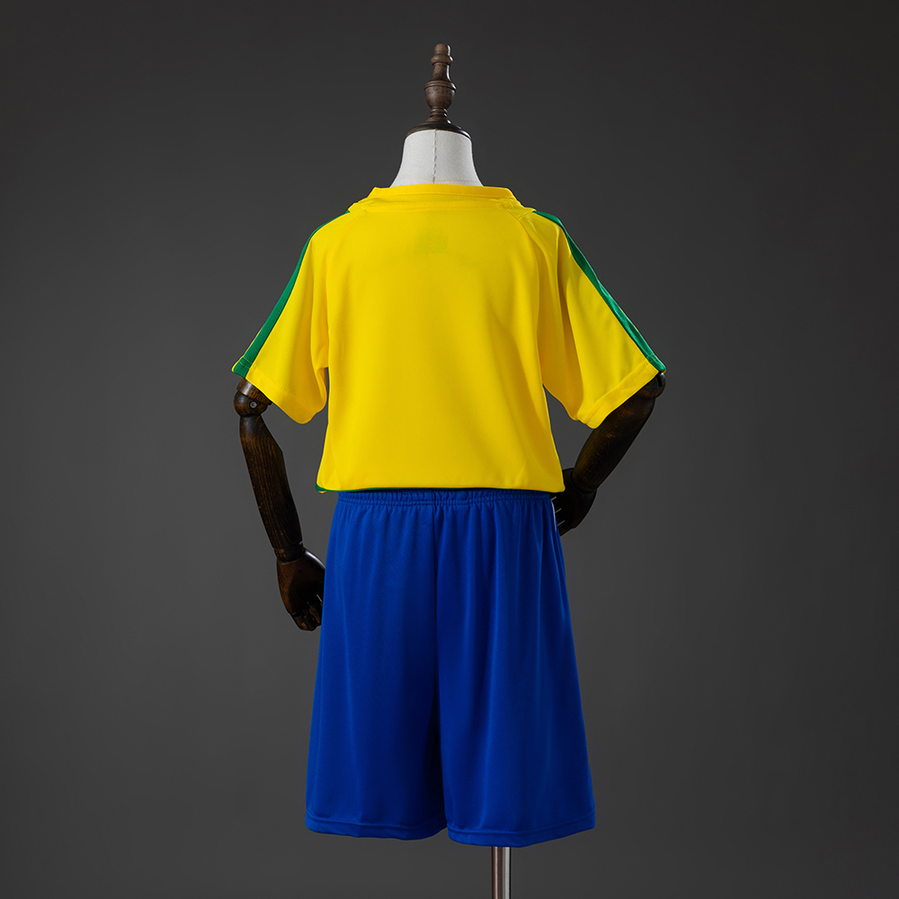 Brazil 2002 Home Retro Kids Kit Jersey Foto 2