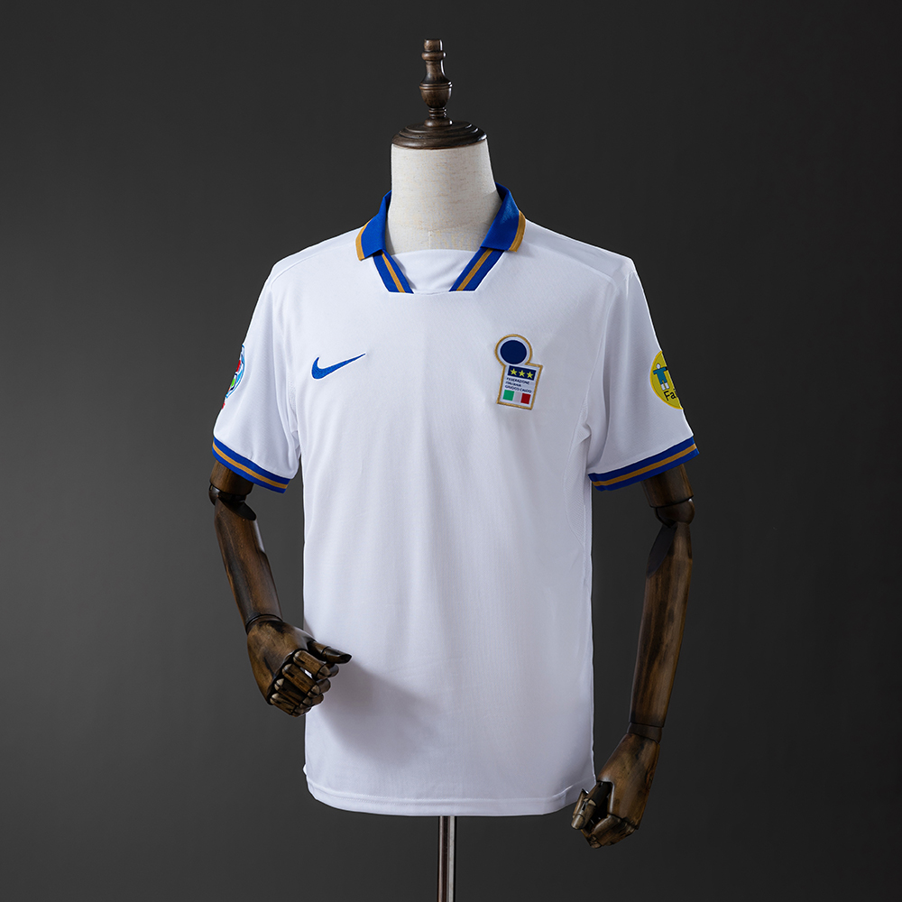 Italy 1996 Away Retro Jersey