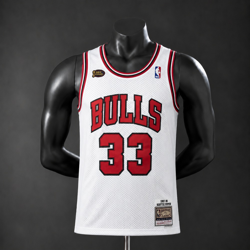 Chicago Bulls Hardwood Classics Scottie Pippen #33 NBA Jersey Embroidered Version
